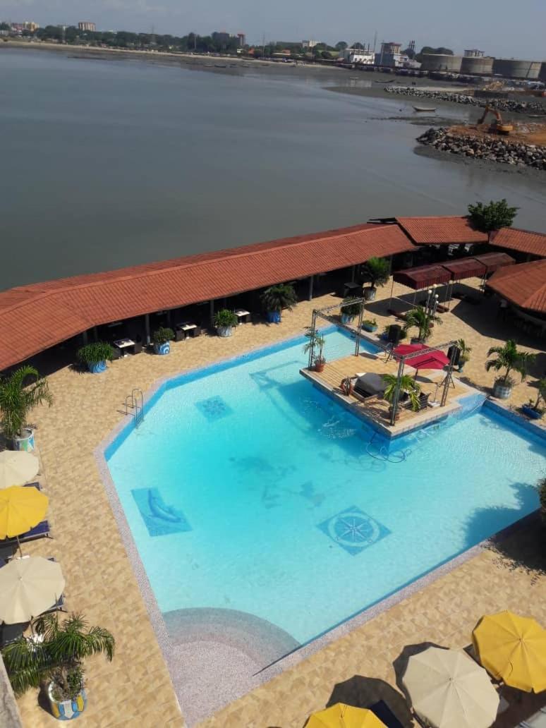 Hotel Le Petit Bateau كوناكري المظهر الخارجي الصورة